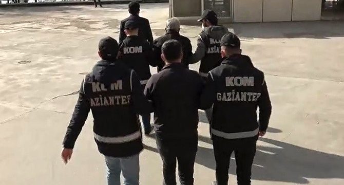 Dublör kullanan dolandırıcı çetesi çökertildi