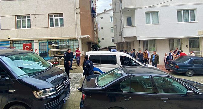 Bayram günü komşular birbirine girdi