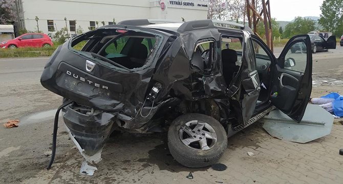 Feci kaza: Adeta yok oldular!
