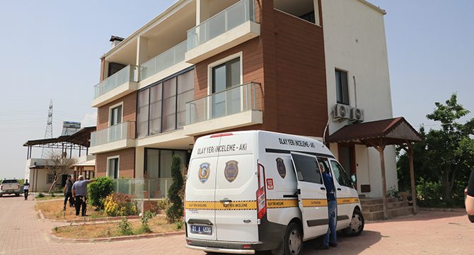 Belediye başkanının çiftlik evini soydular
