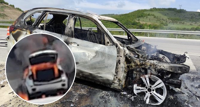 Seyir halindeki otomobil alev alev yandı