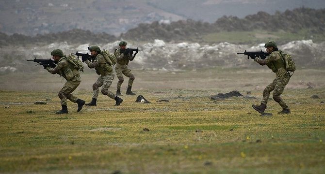MSB: Irak'ın kuzeyinde terör yuvaları temizleniyor