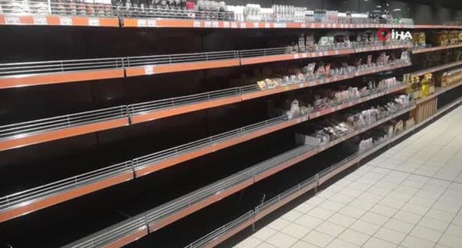 Ukrayna'da market rafları boşaldı