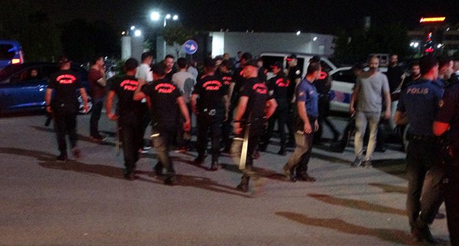 Kayısı kavgası hastaneyi karıştırdı: 2’si polis 6 yaralı, 13 gözaltı