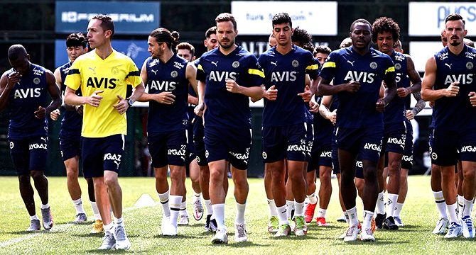 Fenerbahçe yeni sezon hazırlıklarına devam etti