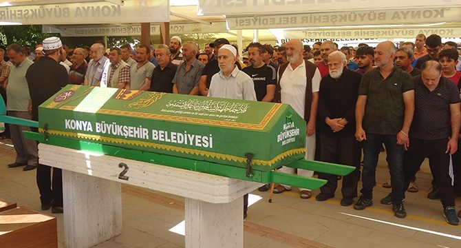 Galata’da kendini yakan Abdullah, Konya’da toprağa verildi