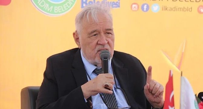 İlber Ortaylı: Televizyonda yanlış Türkçe konuşuluyor