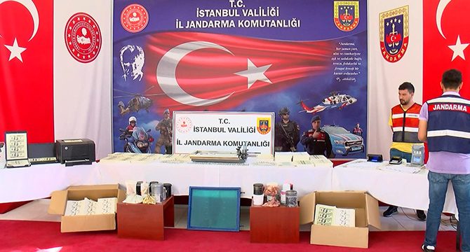 Esenyurt’ta 3 milyon sahte dolar ele geçirildi