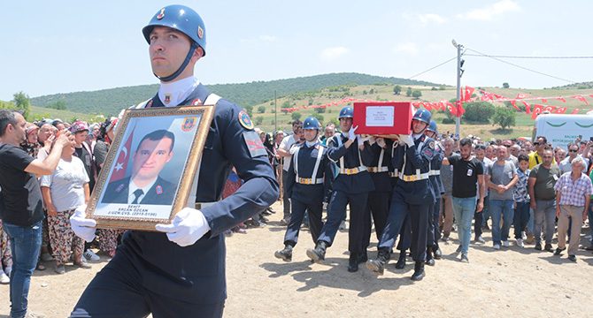 Şehit Uzman Çavuş Özcan'a veda