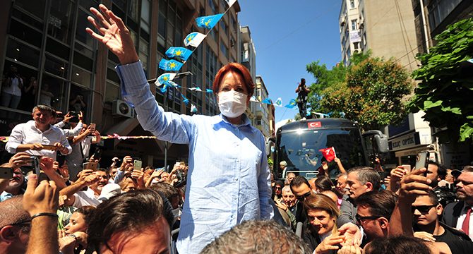 Akşener: Türkiye'nin çözülemeyecek problemi yok