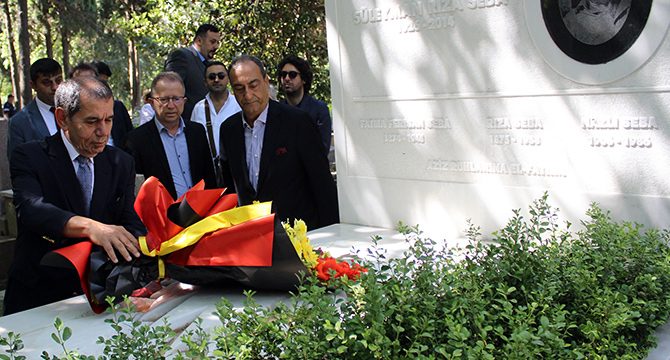 Ali Sami Yen kabri başında anıldı