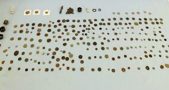 Bilecik’te 262 sikke ele geçirildi: 4 gözaltı