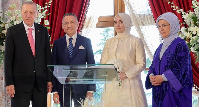 Cumhurbaşkanı Yardımcısı Fuat Oktay, dünyaevine girdi