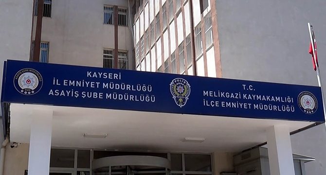 Sahte altınlarla alışveriş yapan şahıslar yakalandı