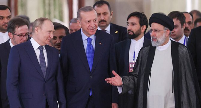 Türkiye, İran ve Rusya ortak bildiri açıklaması