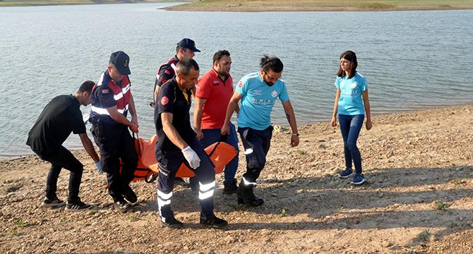 Serinlemek için baraja giren Can, boğuldu