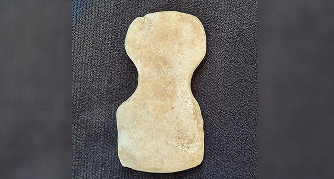 İzmir'deki kazılarda 5 bin yıllık 'tanrıça' idolü bulundu