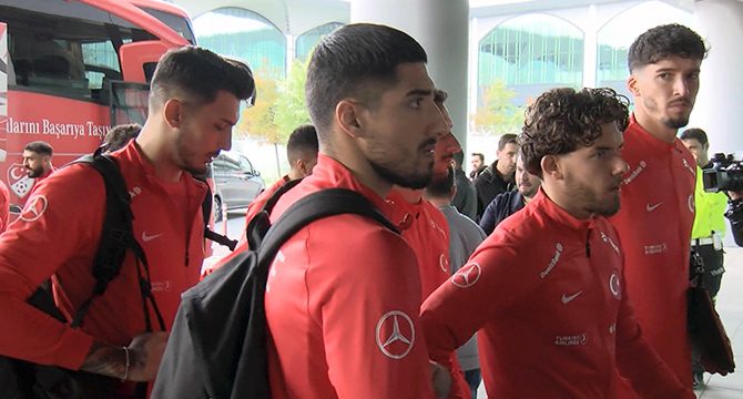 A Mili Futbol Takımı Danimarka'ya gitti