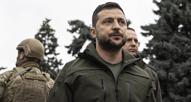 Zelenskiy trafik kazası geçirdi