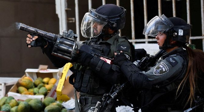İsrail, 164 Filistinli ailenin ülkeye giriş iznini iptal etti