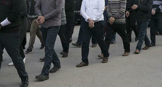 Yunanistan'a kaçmaya çalışan 5 FETÖ şüphelisi yakalandı