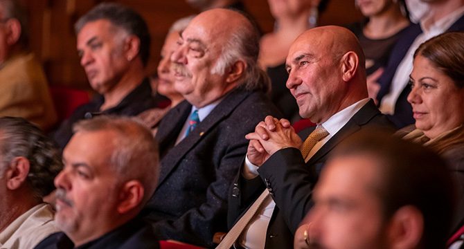 Soyer: Tiyatronun özgürce yapıldığı bir memleket kurulacak