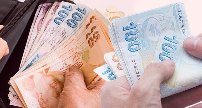 Emeklilerden asgari ücret oranında zam talebi