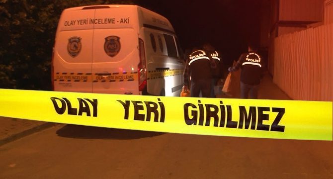 Eski eşi ile annesini tabancayla vurdu