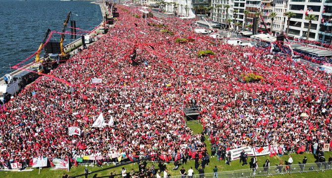 İzmir'de milyonlar bir araya geldi