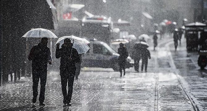 Meteoroloji'den yurdun büyük kesimi için kuvvetli yağış uyarısı