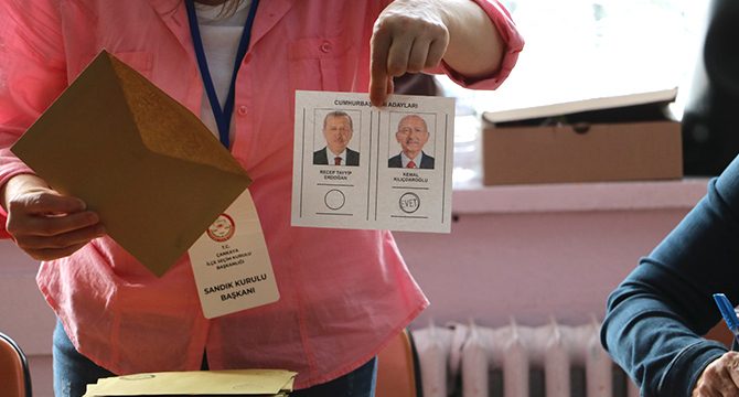 Bahçeli'nin oy kullandığı sandıktan 'Kılıçdaroğlu' birinci çıktı