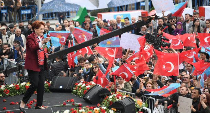Akşener: Bu arkadaşların psikiyatrik tedaviye ihtiyaçları var