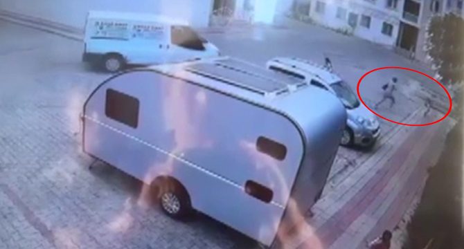 7 yaşındaki çocuk 5 yaşındaki kardeşini öldürdü