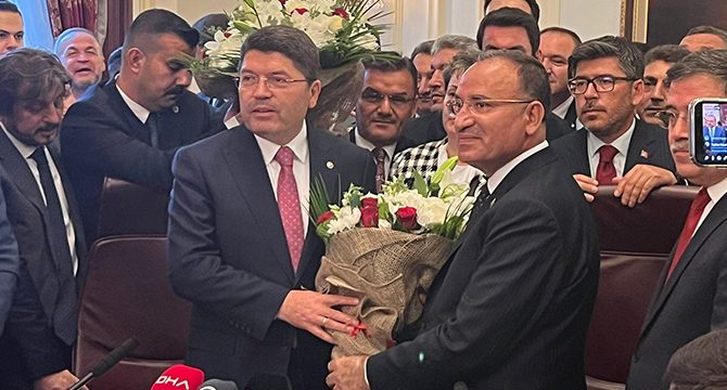 Bakan Tunç, Bekir Bozdağ'dan görevi devraldı