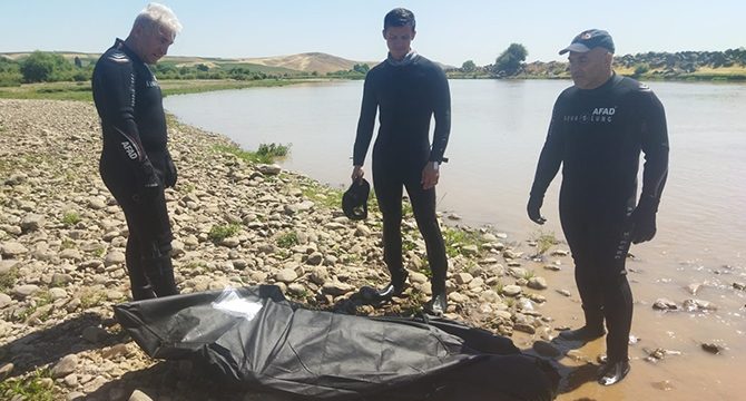 Diyarbakır'da Dicle Nehri'ne giren genç boğuldu