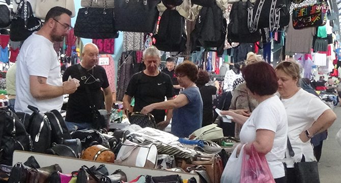 Döviz kuru arttı, Bulgar turistler Edirne'ye akın etti