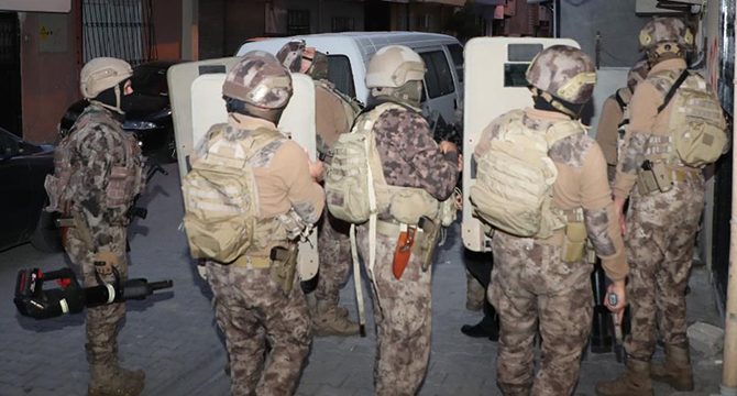 'Kukla' operasyonunun Mersin ayağında 11 tutuklama