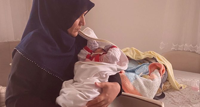 13 günlük kızını zehirleyerek öldürmek istemişti: Detaylar ortaya çıktı