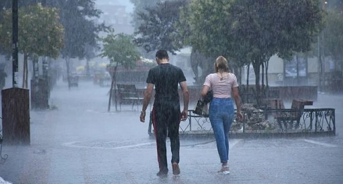 Rize ve Artvin için kuvvetli yağış uyarısı