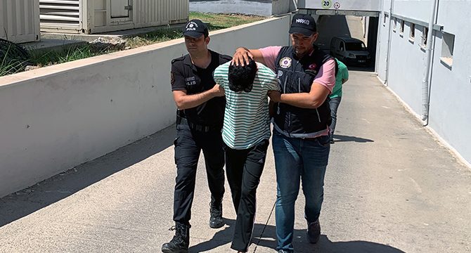 Adana'da torbacı operasyonu: 3 gözaltı
