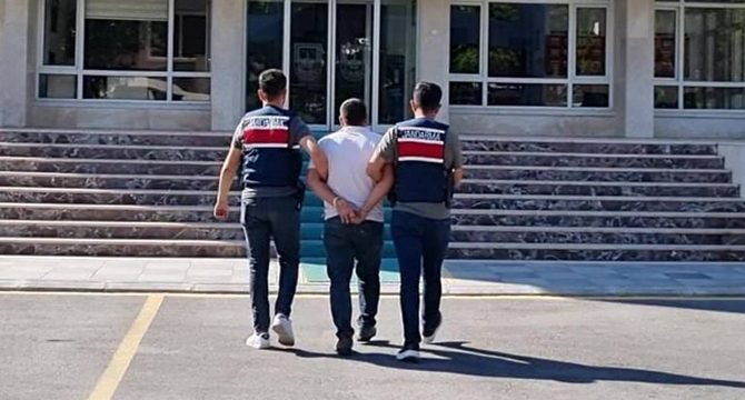 Mersin'de kadını kırsal alanda boğarak öldüren zanlı tutuklandı