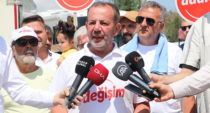 CHP'de Tanju Özcan kararı ertelend