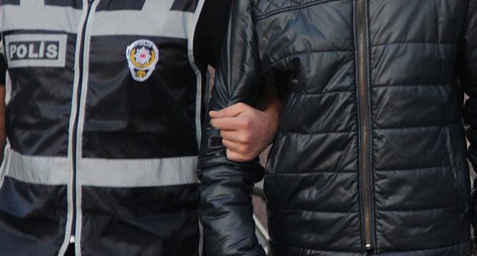 Fethullah Gülen'in yeğeni ailesiyle birlikte gözaltına alındı