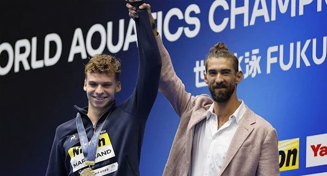 Fransız yüzücü, Phelps'in 15 yıllık dünya rekorunu kırdı