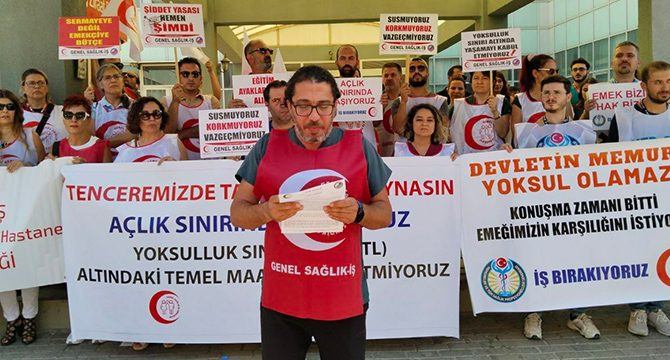 İzmir'de sağlık çalışanları bir gün iş bıraktı