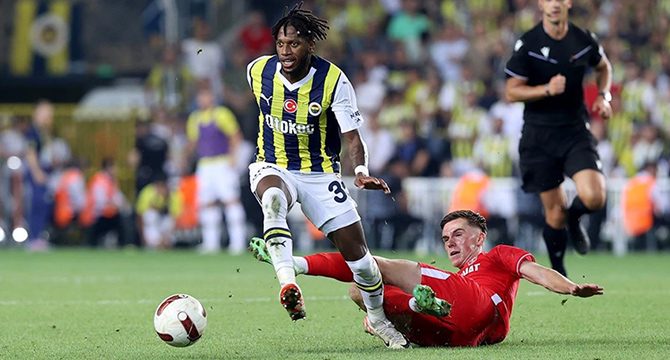 Fenerbahçe, UEFA Konferans Ligi'nde gruplara kalma peşinde