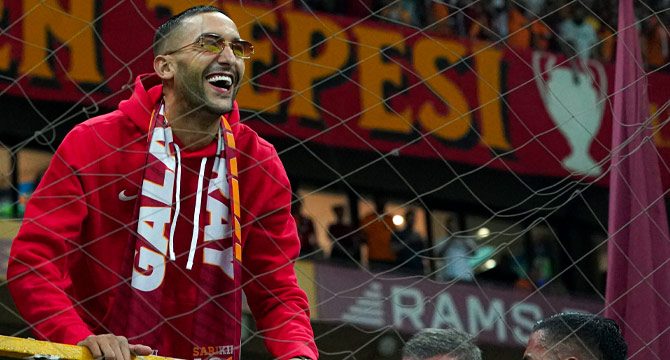 Galatasaray, yeni transferi Ziyech'i tanıttı