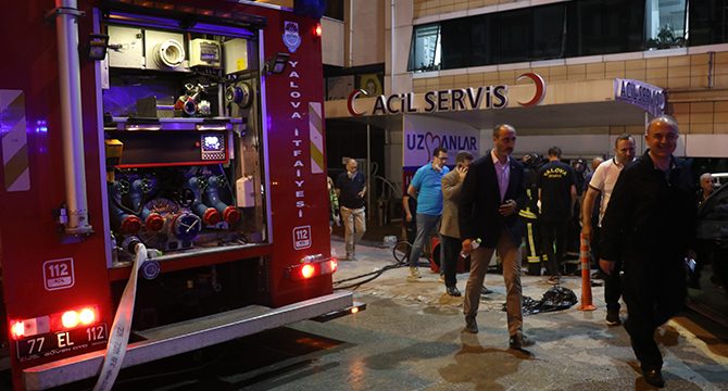 Yalova'da hastanede yangın; 61 hasta tahliye edildi