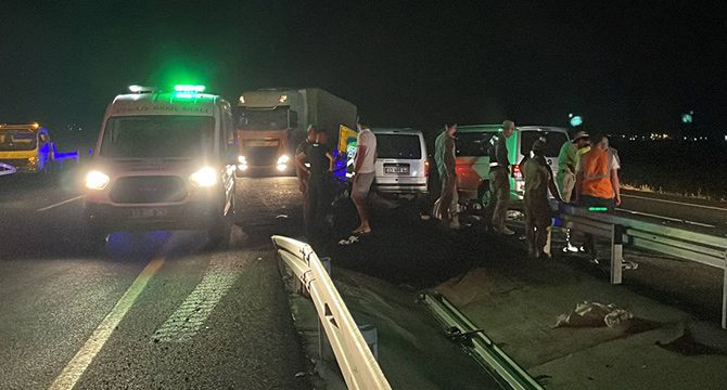 Şanlıurfa'da, zincirleme kaza: 3 ölü, 7 yaralı