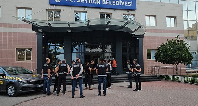 Adana’da Seyhan ve Çukurova Belediyeleri’ne rüşvet operasyonu